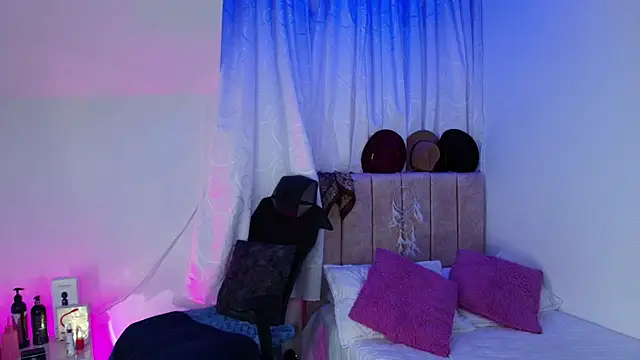 bunnykat  online show from 06-03-26, 12:52