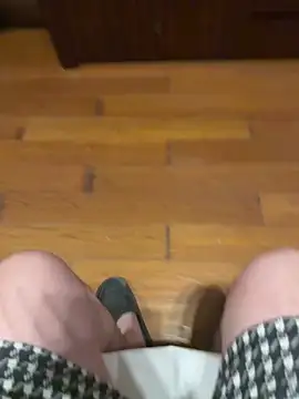 L7D8521 online show from 04-06-26, 01:23