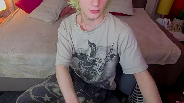 JameMilann online show from 04-11-26, 07:45