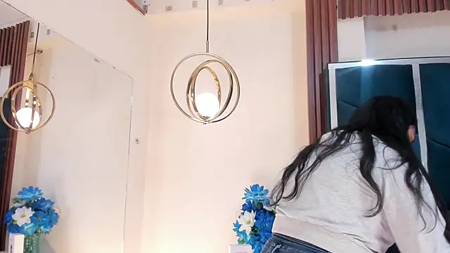 Snapshot of AprilMiiller chatting on 05-16-26, 12:59 AprilMiiller online show from 05-16-26, 12:59