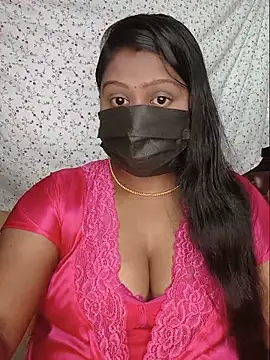 Romantic Woman online show from 05-19-26, 10:54