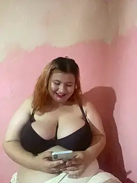 LunaMaira online show from 05-27-26, 11:35