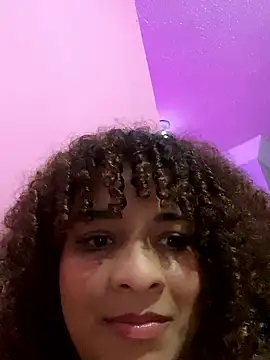 naluisinha online show from 04-10-26, 01:44