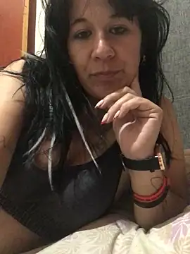 Laacoluu online show from 04-25-26, 02:47
