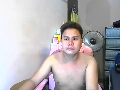 Snapshot of tipsy_butter chatting on 07-13-26, 06:16 tipsy butter online show from 07-13-26, 06:16