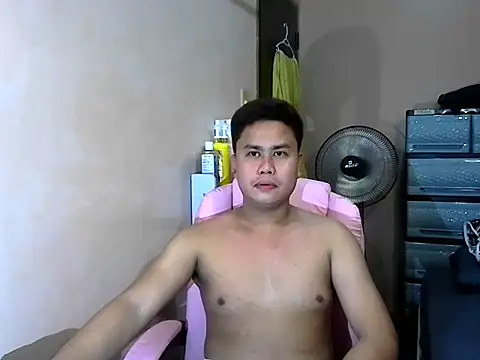 Snapshot of tipsy_butter chatting on 07-14-26, 04:13 tipsy butter online show from 07-14-26, 04:13