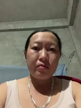 Snapshot of candy-beo chatting on 04-27-26, 02:48 candy-beo online show from 04-27-26, 02:48