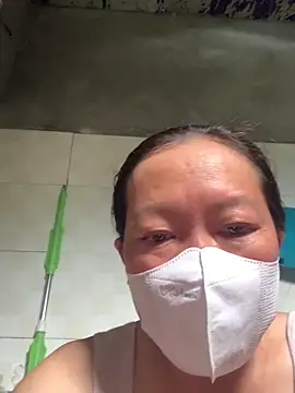 Snapshot of candy-beo chatting on 06-17-26, 03:20 candy-beo online show from 06-17-26, 03:20