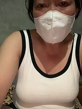 Snapshot of candy-beo chatting on 06-18-26, 01:48 candy-beo online show from 06-18-26, 01:48