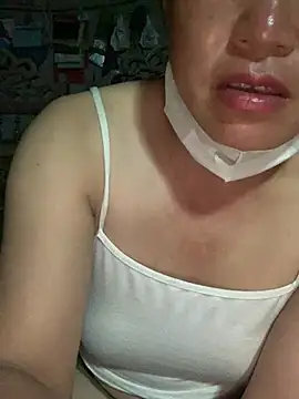 Snapshot of candy-beo chatting on 07-15-26, 07:30 candy-beo online show from 07-15-26, 07:30