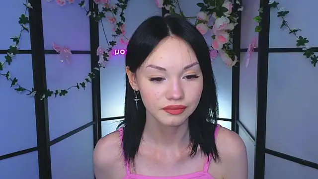Snapshot of LilySparkls chatting on 05-12-26, 02:36 LilySparkls online show from 05-12-26, 02:36