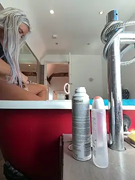 Snapshot of Calypso_222 chatting on 04-16-26, 01:34 Calypso 222 online show from 04-16-26, 01:34