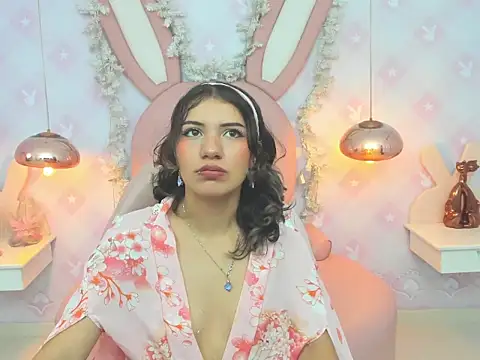 Snapshot of Miia_Desire chatting on 04-14-26, 04:18 Miia Desire online show from 04-14-26, 04:18