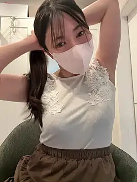Snapshot of hiyori_hiyochan chatting on 07-25-26, 06:44 hiyori hiyochan online show from 07-25-26, 06:44