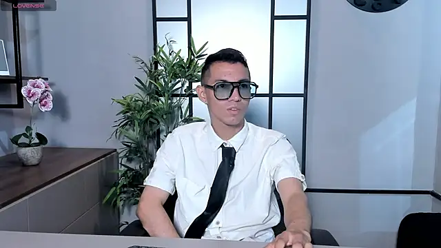 Dylan ross  online show from 04-09-26, 11:48