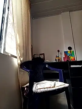 Snapshot of Leticia_Hinkley_ chatting on 04-22-26, 02:07 Leticia Hinkley online show from 04-22-26, 02:07