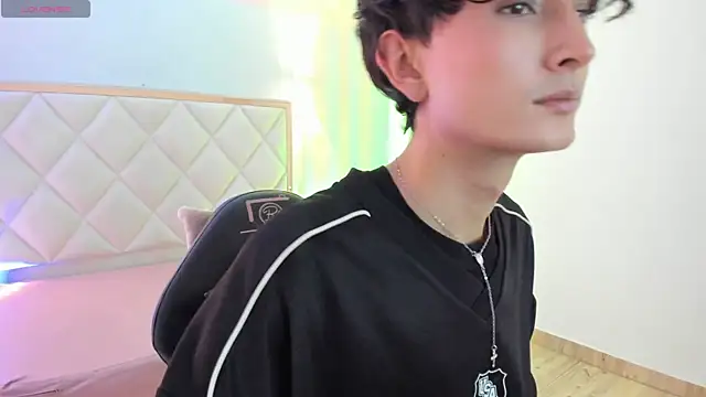 Eidan tay online show from 04-15-26, 08:53