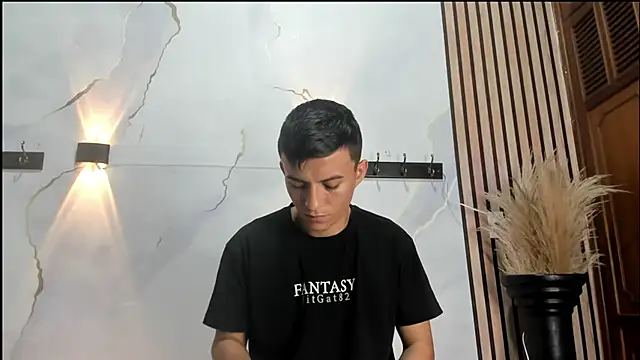 DilanAndKing online show from 04-17-26, 01:03
