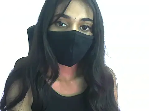 Snapshot of Shanaya_xo chatting on 07-12-26, 05:04 Shanaya xo online show from 07-12-26, 05:04
