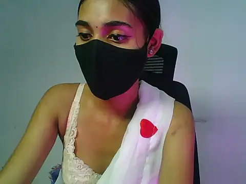 Snapshot of Shanaya_xo chatting on 07-17-26, 06:24 Shanaya xo online show from 07-17-26, 06:24