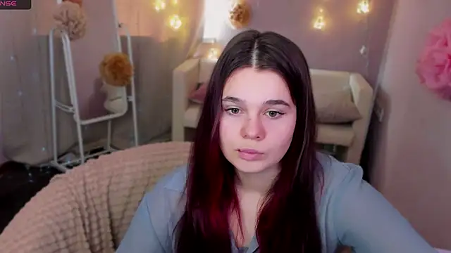 Snapshot of Kacey_Love chatting on 05-05-26, 06:32 Kacey Love online show from 05-05-26, 06:32