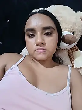 Valentina Narvaez online show from 06-18-26, 06:45
