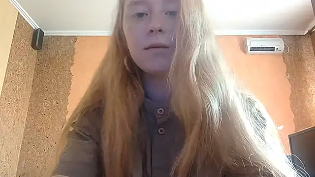 Snapshot of KateVibe_01 chatting on 05-02-26, 11:10 KateVibe 01 online show from 05-02-26, 11:10