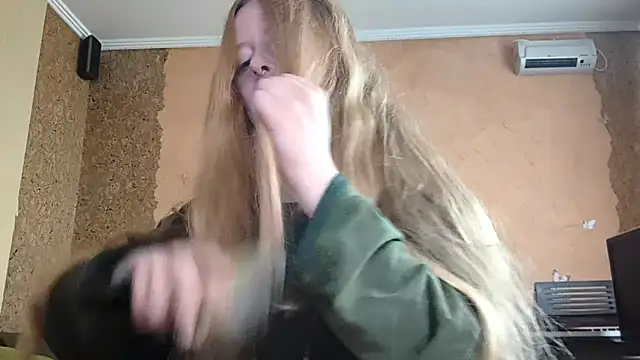 KateVibe 01 online show from 06-14-26, 12:08