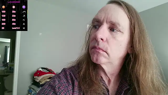 Snapshot of Magnus_Luv chatting on 07-10-26, 12:19 Magnus Luv online show from 07-10-26, 12:19
