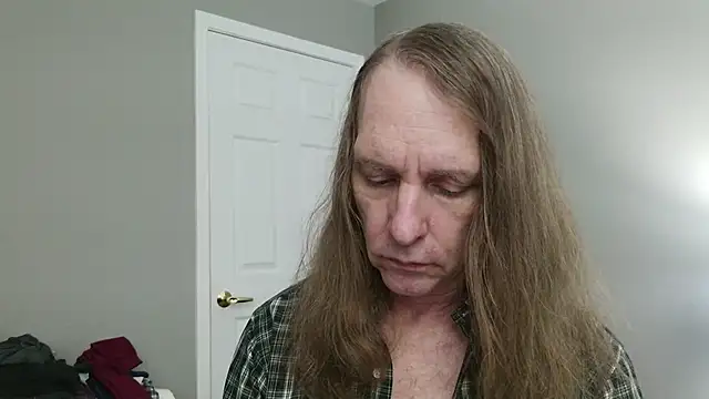 Snapshot of Magnus_Luv chatting on 07-13-26, 11:02 Magnus Luv online show from 07-13-26, 11:02
