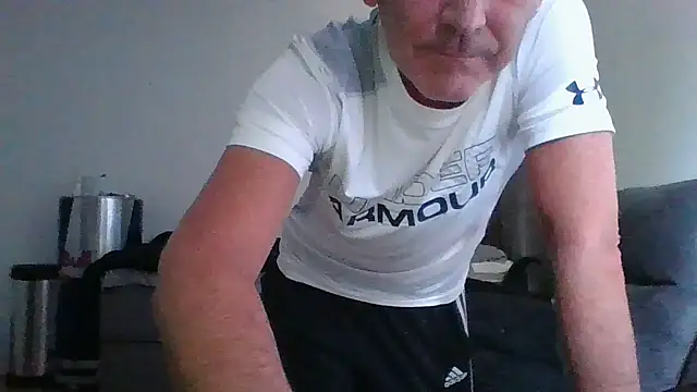 Snapshot of CanCumALot chatting on 05-28-26, 01:30 CanCumALot online show from 05-28-26, 01:30