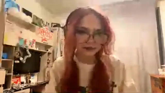 Snapshot of RedHeadCat chatting on 04-16-26, 10:01 RedHeadCat online show from 04-16-26, 10:01