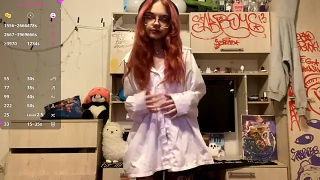 Snapshot of RedHeadCat chatting on 04-17-26, 09:51 RedHeadCat online show from 04-17-26, 09:51