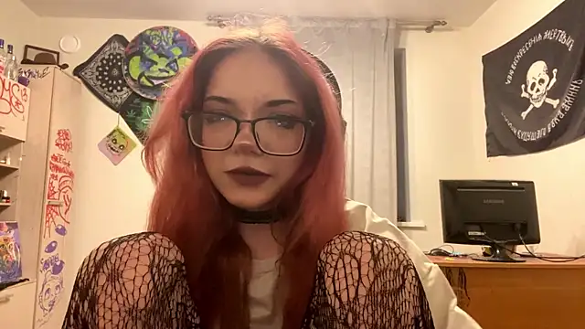 Snapshot of RedHeadCat chatting on 04-28-26, 09:31 RedHeadCat online show from 04-28-26, 09:31