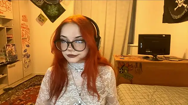 Snapshot of RedHeadCat chatting on 05-12-26, 09:34 RedHeadCat online show from 05-12-26, 09:34