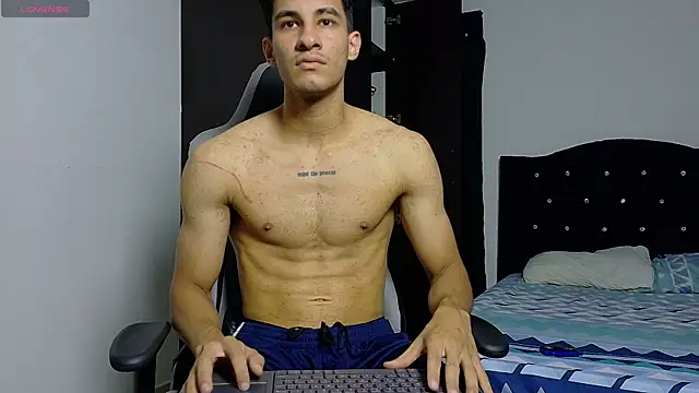 Snapshot of JakeMonroe chatting on 06-16-26, 09:39 JakeMonroe online show from 06-16-26, 09:39