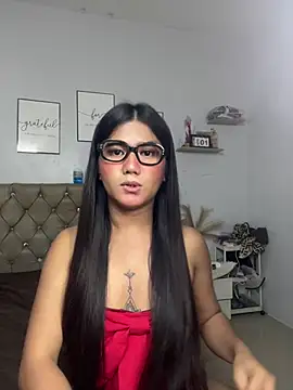 Snapshot of JassmineLove chatting on 04-15-26, 08:09 JassmineLove online show from 04-15-26, 08:09