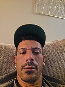 CubanFashion online show from 04-05-26, 05:48