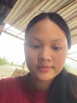 Snapshot of __Sunflower__ chatting on 04-20-26, 06:27 Sunflower online show from 04-20-26, 06:27