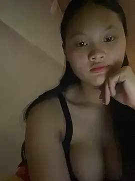 Snapshot of __Sunflower__ chatting on 05-02-26, 02:33 Sunflower online show from 05-02-26, 02:33