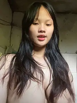 Snapshot of __Sunflower__ chatting on 05-20-26, 10:32 Sunflower online show from 05-20-26, 10:32