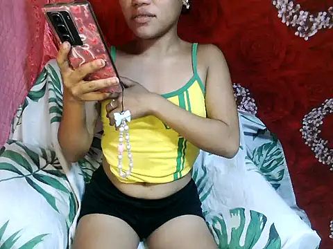 Snapshot of kiffy_miley79 chatting on 06-03-26, 12:57 kiffy miley79 online show from 06-03-26, 12:57