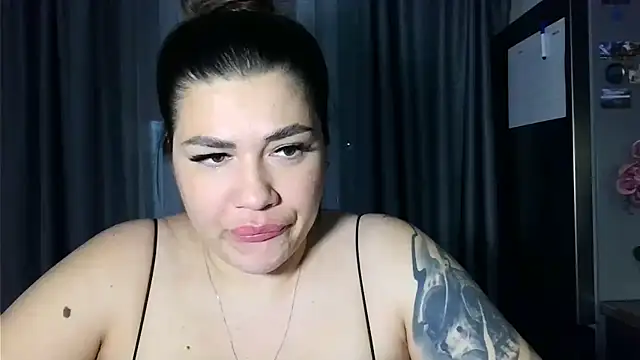 Snapshot of miss_preggie chatting on 04-07-26, 06:52 miss preggie online show from 04-07-26, 06:52