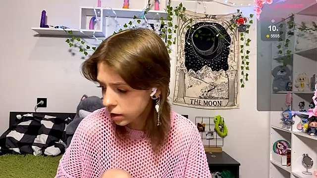 LunaBless online show from 04-15-26, 01:56