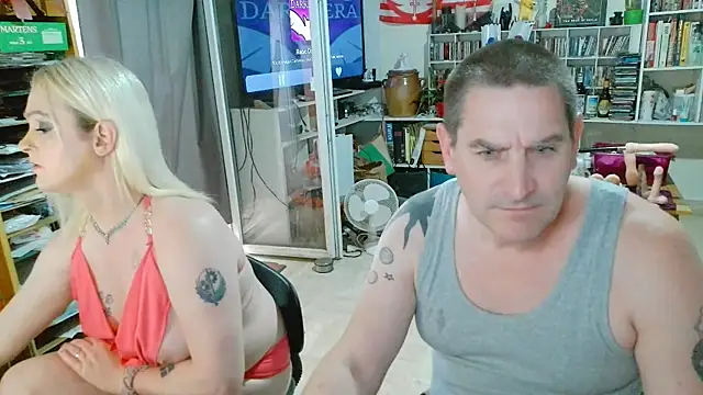 Snapshot of teddythebeer86 chatting on 06-13-26, 01:53 teddythebeer86 online show from 06-13-26, 01:53