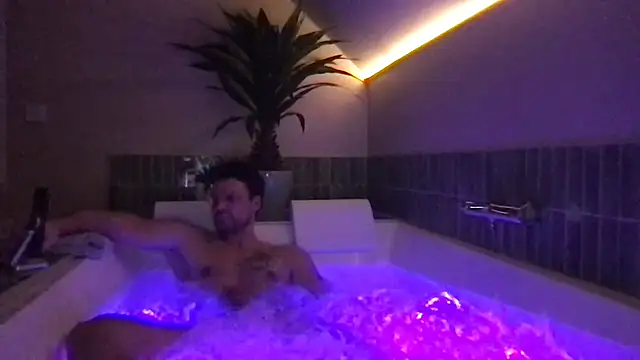 YoloNude online show from 04-12-26, 09:20