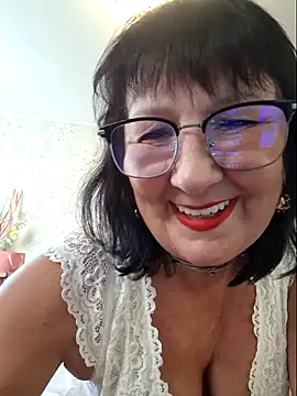 Snapshot of LaliaMia chatting on 10-14-25, 10:16 LaliaMia online show from 10-14-25, 10:16