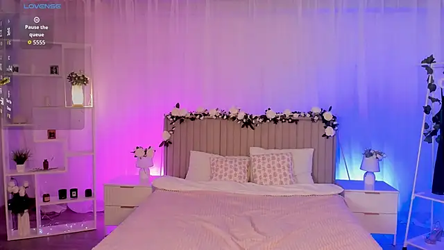 LisaAris online show from 06-11-26, 02:53
