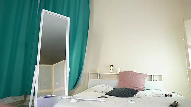 Ann heart online show from 05-18-26, 04:02