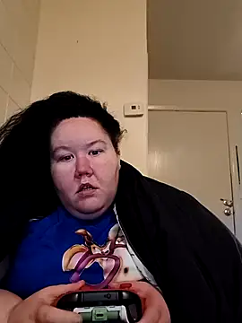 Snapshot of hisalphaqueen27 chatting on 04-18-26, 12:47 hisalphaqueen27 online show from 04-18-26, 12:47